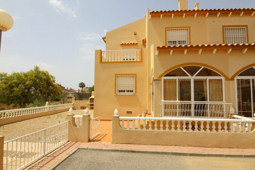 R-2133 Quad house -Los Altos R-2133 Quad house -Los Altos