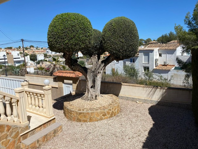 For Sale. Villa in Villamartin