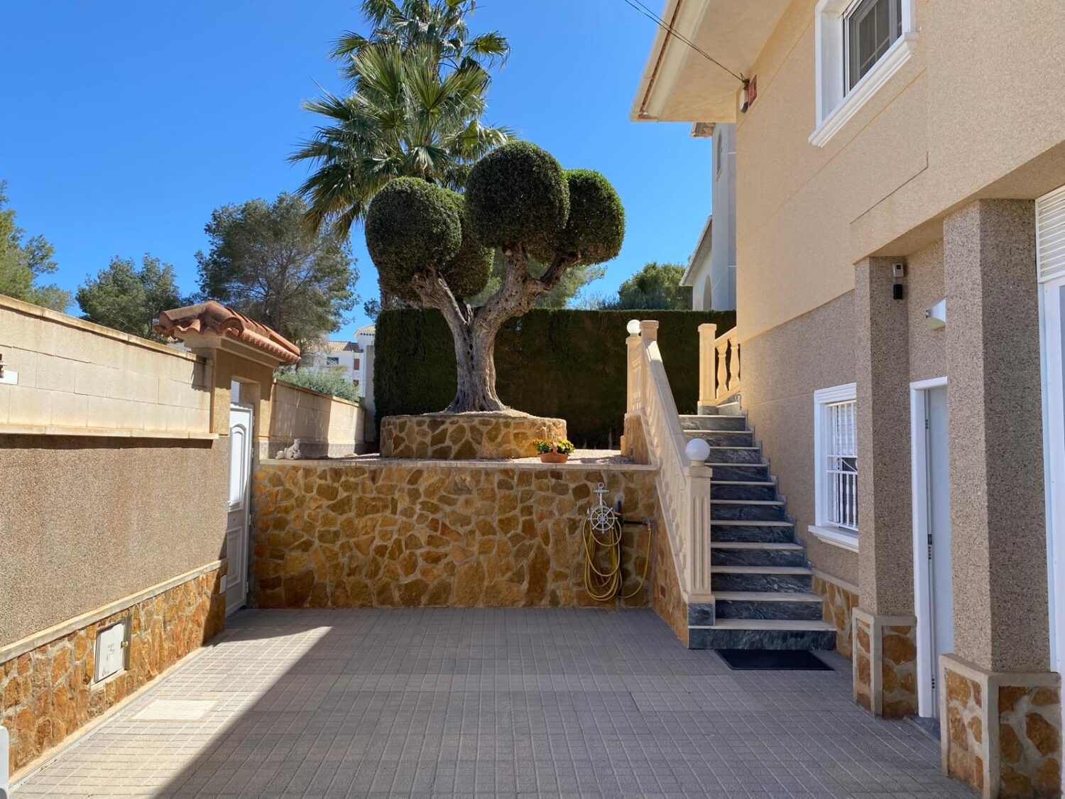 For Sale. Villa in Villamartin