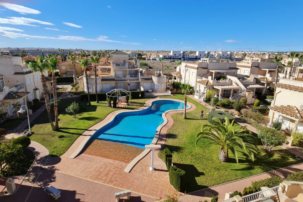 R-1589  Top floor apartment-Playa Flamenca