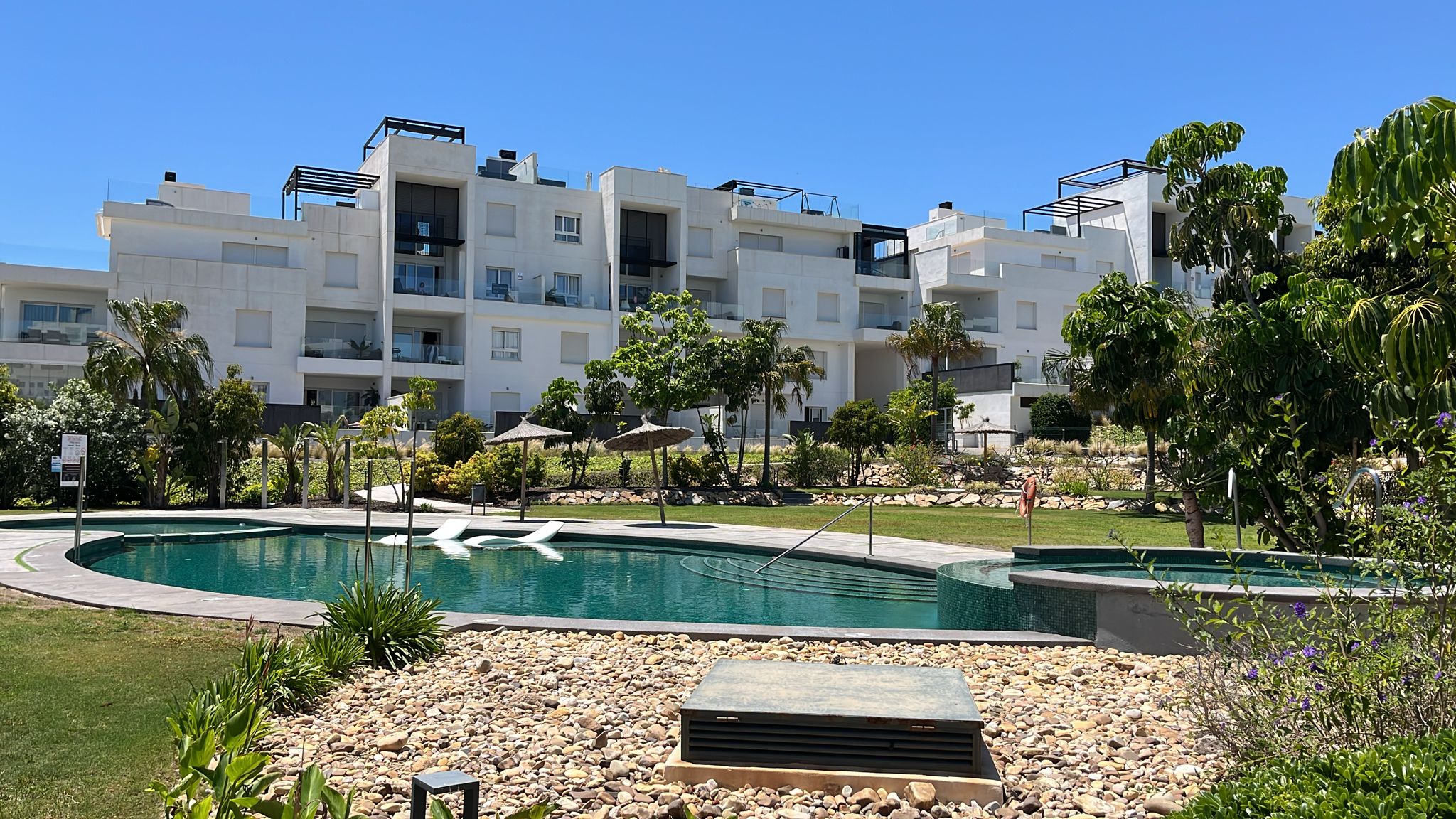 apartment en los-altos ·  389900€