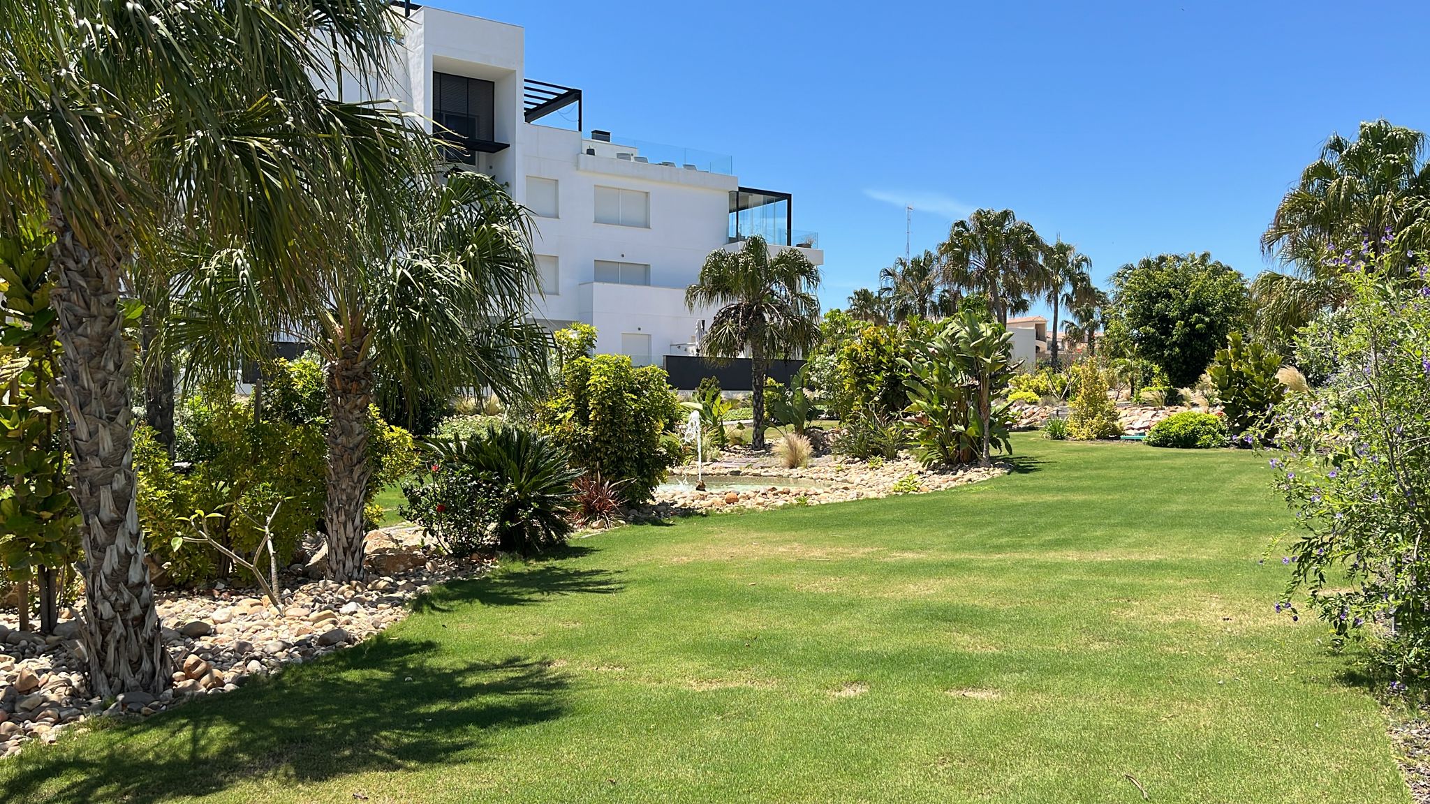 apartment en los-altos ·  389900€