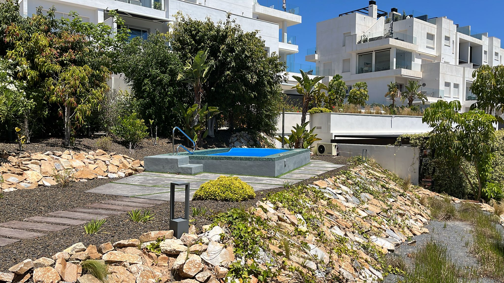apartment en los-altos ·  389900€