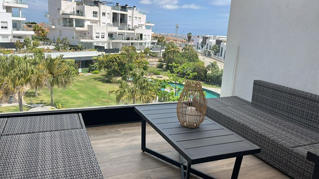 apartment en los-altos ·  389900€