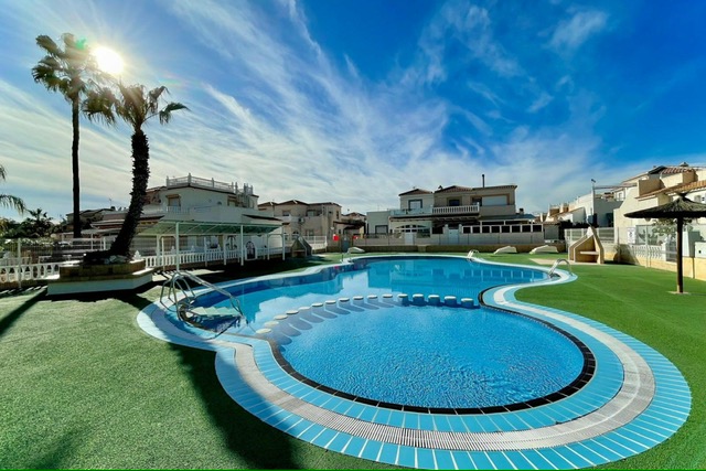 quad-house en playa-flamenca ·  199999€