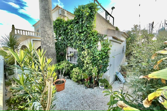 quad-house en playa-flamenca ·  199999€